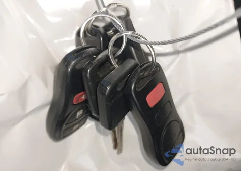 2007 Nissan Versa 1.8Sl z USA, uszkodzony, nr VIN 3N1BC13E87L389693